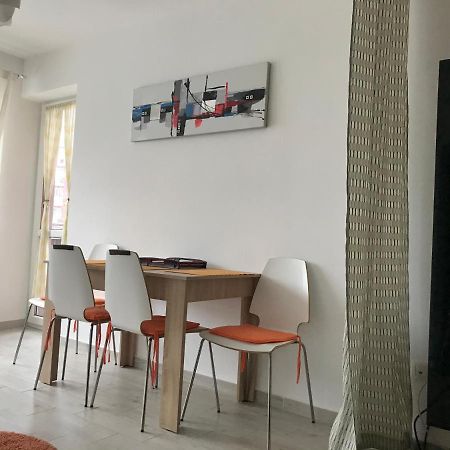 Aki Studio Apartamento Braşov Exterior foto